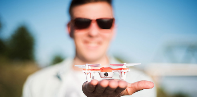 無人機走向平民化、智能化，大疆遭遇“口袋”革命？