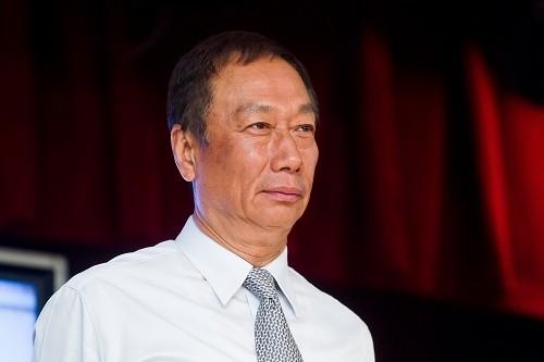 郭臺(tái)銘給鴻海員工發(fā)超級(jí)紅包：平均每人能分30萬(wàn)元